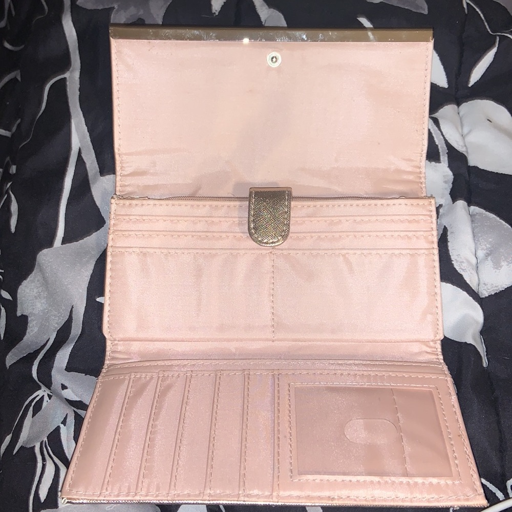 Wallet - Picture 4 of 7